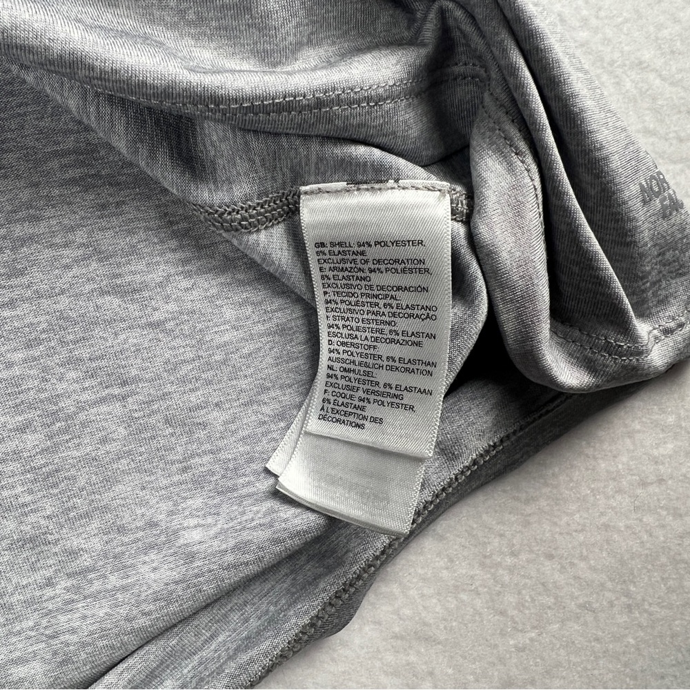 The North Face Women's Lightweight Activewear‎ Outdoor Shirt Gray Medium - Picture 7 of 7